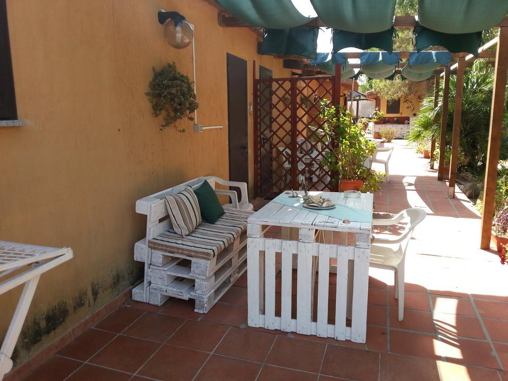 Tharros B&B San Giovanni di Sinis Εξωτερικό φωτογραφία